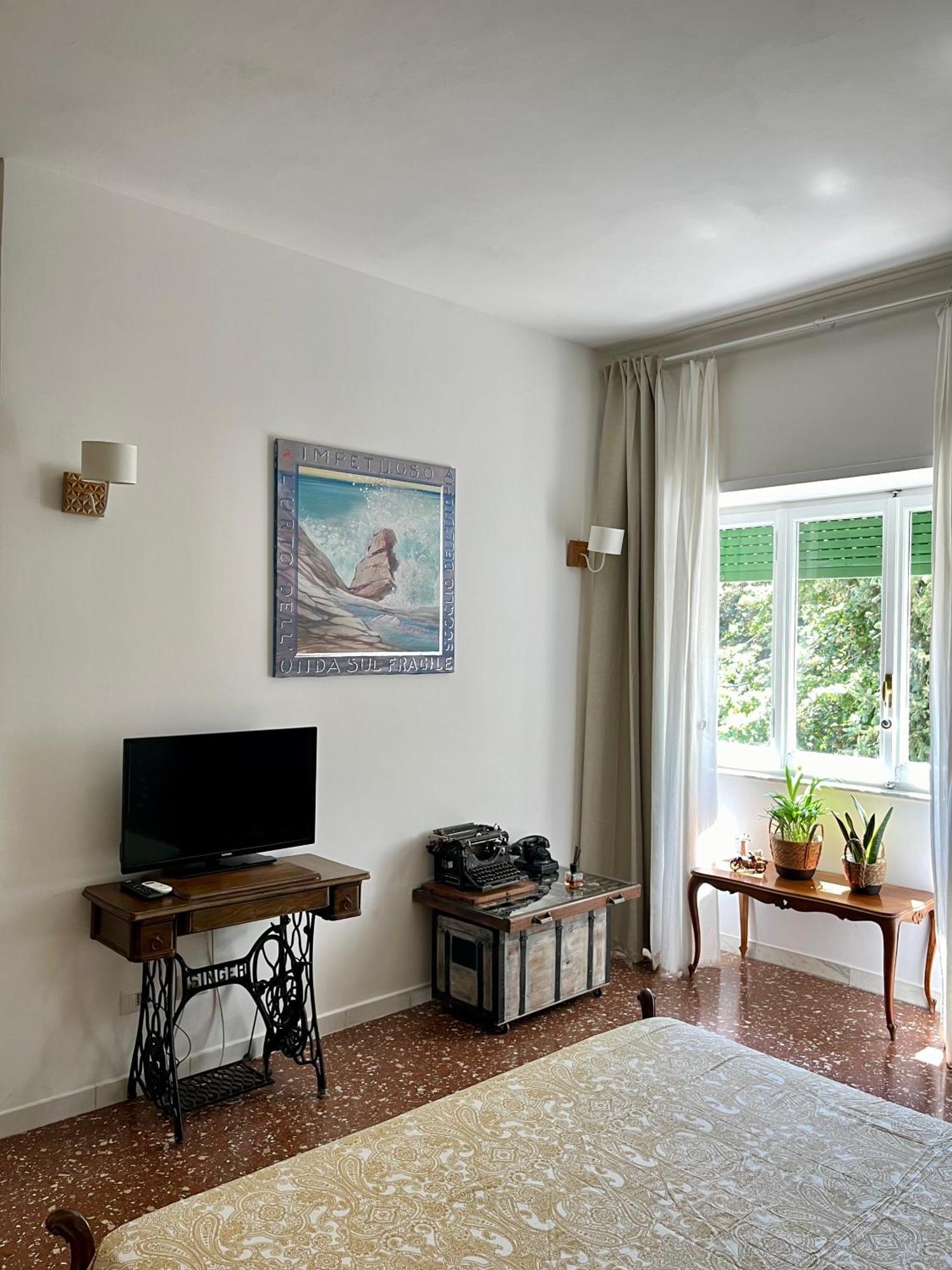 Casa Vacanze Gli Oleandri Bracciano  Ngoại thất bức ảnh
