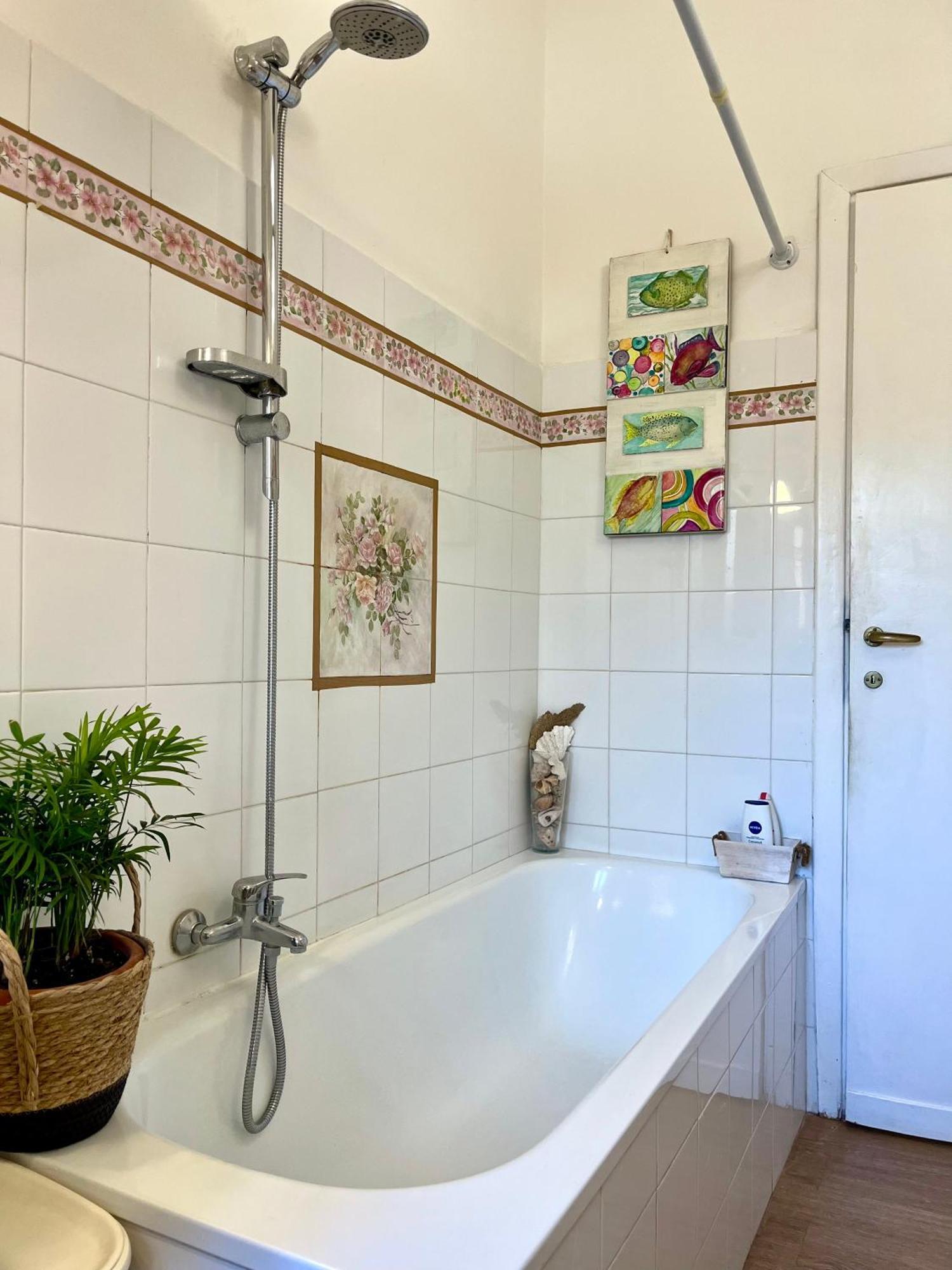 Casa Vacanze Gli Oleandri Bracciano  Ngoại thất bức ảnh