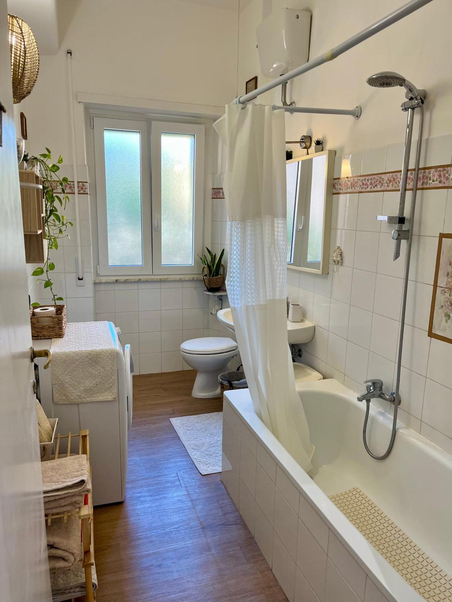 Casa Vacanze Gli Oleandri Bracciano  Ngoại thất bức ảnh